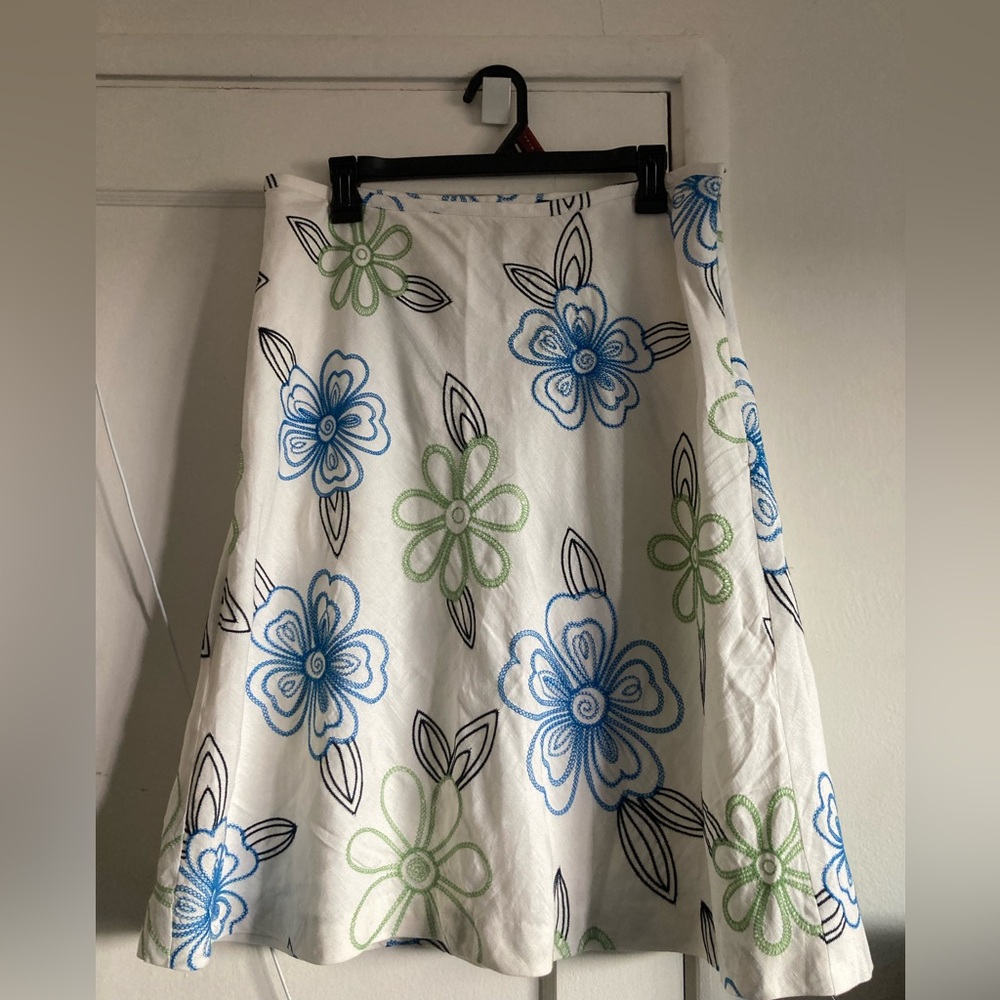 dressbarn White Skirt with Blue and Green Floral Pattern
